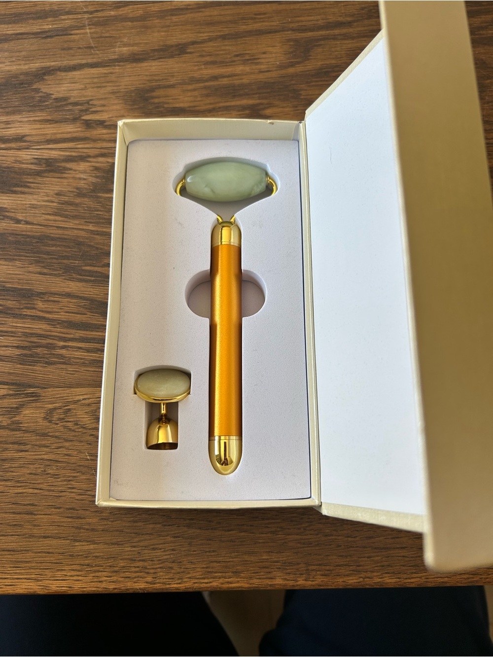 Jade Facial Roller & Vibrating Beauty Bar Set – New in Box